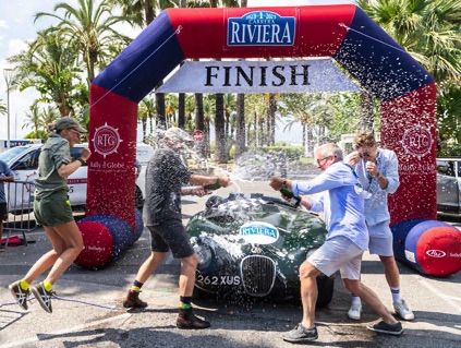 era Riviera spray champagne at the finish