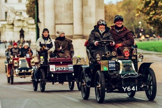 1902 Peugeot and 1902 De Dion Bouton on the 2019 London to Brighton Veteran Car Run